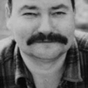 Elizabeth Bester's Instagram, Twitter & Facebook