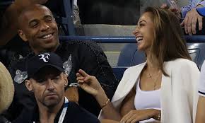 French soccer star thierry henry and his english wife claire merry divorced today after four years of marriage. Thierry Henry Watches Roger Federer Beat Gael Monfils At Us Open Daily Mail Online