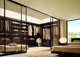 Lushome shares a collection of closet designs to organize your master bedroom, bring comfort and luxury into your home. 33 Walk In Closet Design Ideas To Find Solace In Master Bedroom