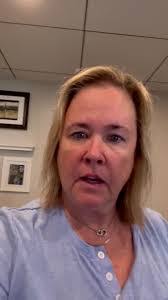 Julie Petry's Instagram, Twitter & Facebook