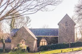Peter's the fisherman anglican church is located at republic of south africa, western cape province, cape town, hout bay, hout bay main road, 36. The Haunting Ruins Of St Peter The Poor Fisherman Revelstoke Solosophie
