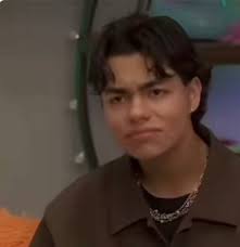 Malachi Barton Funny Pic of Him Stuck in The Middle