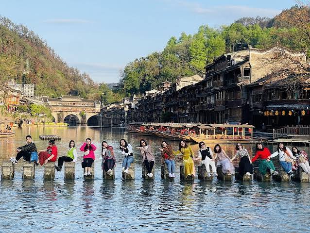 Trương Gia Giới-Phượng Hoàng Cổ Trấn-Thiên Môn Sơn 5N4Đ - SPO TRAVEL