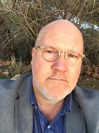 Author getting raves for tale of dystopia, modern ark