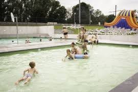 Piscine Lago Kortrijk Weide Cap Sur La Riviere D Or
