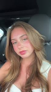 Erica Vickers's Instagram, Twitter & Facebook