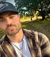 Christopher Mcbee's Instagram, Twitter & Facebook