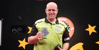 The grand slam champion triumphed at players championship 9 in april, and he claimed another £10,000 title courtesy of a superb display in the second of four days in pdc super series 4. Incredible De Sousa Claims European Darts Grand Prix Title Pdc