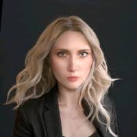 Daniela Simoes Email & Phone Number