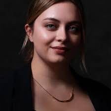 Esther Mathieu's Instagram, Twitter & Facebook