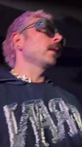 Como a esta hora me pasó.... 15 minutos de no poder decirlo  https://www.youtube.com/watch?v=GffnM-8nLIs · Sabino · Facebook