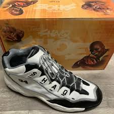 Note however, that sizes might differ between eg. Ultra Rare Shaquille O Neal Ceramic Shoe Black White Silver Shaq New W Box 22 Ceramic Shoes Shaquille O Neal Black Shoes