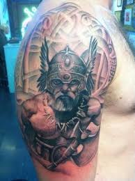 20 Tatuagens De Guerreiros Vikings Fotos E Significados Данила козловский, светлана ходченкова, максим суханов и др. 20 tatuagens de guerreiros vikings