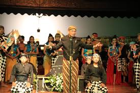 Menurut abdul aziz (2000), kebudayaan ialah himpunan kekayaan jasmaniah dan rohaniah yang dicipta oleh manusia sebagai cara hidup. Dak Kebudayaan Untuk Mendukung Kreativitas Pekerja Seni Dan Industri Kreatif Kementerian Koordinator Bidang Pembangunan Manusia Dan Kebudayaan