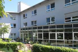 Frauen, männer, kinder und jugendliche leben bei uns in unterschiedlichen wohnformen. Kplus Gruppe Seniorenheime