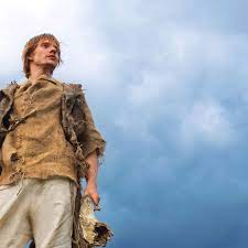 While the fashions of the upper classes were changing with the decade (or at least the century), peasants and laborers stuck to the useful, modest garments their progenitors had been clad in for generations during the middle ages. What Peasants And Laborers Wore In The Medieval Ages