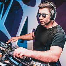 Dj in mainz ab 199€ bei weltklassejungs.de: Tamada Moderator Hochzeitsmoderator Und Russischer Dj Aus Mainz