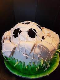 Cakes for men cakes and more soccer birthday cakes soccer cakes soccer party torta real madrid dad cake shirt cake funny cake. Real Madrid Cake Cake By Tanya Cakesdecor