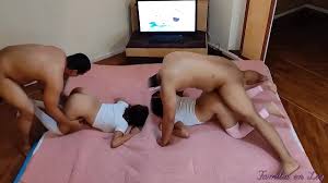 Hermosas Follada por Tios Pervertidos que la Tienen Como Esclavas Sexuales  - XNXX.COM