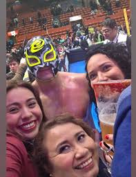 Venta especial este 6 de enero “Día de Reyes “ Aguachile para sorprender al  niño o niña que llevas dentro . Encargos a partir de este momento . O al  whats app 998 711 4347 $230 pesos la orden