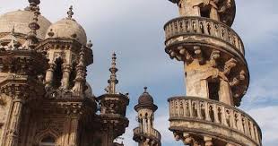 Danielwamba Mohabbat Maqabara Junagadh Gujarat India Is A Nawabs Royal Palace Mausoleum Of The L Gothic Architecture Architecture Beautiful Architecture