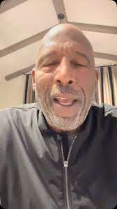 I’m thrilled to kick off the Men’s Final Four Tip-Off Tailgate tomorrow!  I’ll be at the @nissanusa 4-Point Shootout from 2:30 to 4 p.m. CT. Come  join me and let’s have some fun shooting hoops ...