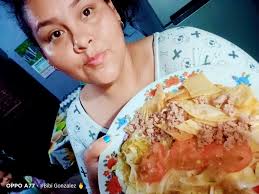 Es una larga historia Solo dire que doy gracias a Dios Por los alimentos