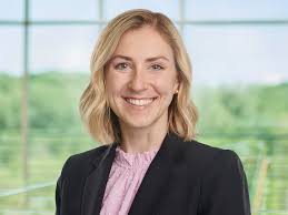 Attorney Elizabeth Runde Joins Hellmuth & Johnson