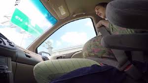 Madre Da A Luz En El Auto Mientras Iban Al Hospital Video