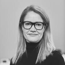 Jenny Ames's Instagram, Twitter & Facebook