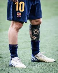 The england midfielder's inking just above his left elbow was on display during. Pin By Alland Antonio Gomes Morazan On Football Wallpapers Lionel Messi Messi Messi Tattoo