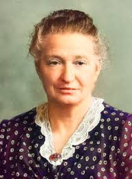 Hi, We just found an obituary for Doris Hoeft's parents, Cleo and Gladys  Straughan. He was 90 and she was 85. They were found in their house dead.  What was the story?