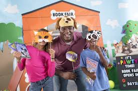 Get Families Into Your School And Reading Together Scholastic Book Fair School Book Fair Animal Books