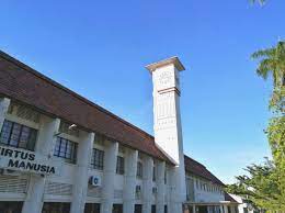 The ubudiah mosque in kuala kangsar, state of perak is the most beautiful mosque in malaysia. Role Revision Needed For The Malay College Kuala Kangsar Berita Mcoba