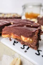 Tarte Facon Snickers Lulalovegood Recette En 2020 Recette Tarte Chocolat Recette Dessert Chocolat Recette Fondant Au Chocolat