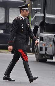 The new uniform materialized from the need to adapt traditional aesthetics to the comfort of new technical materials, useful for the most operational purposes of italy's carabinieri. Italian Policemen Carabinieri Men In Uniform Police Uniforms Boys Boots