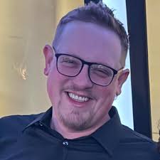 Where to find weaner pigs near Tofield, Alberta?