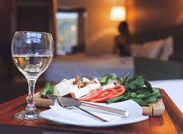 In addition, members may purchase fuel for their boats at rates charged reciprocal yacht clubs. Drsatm50 Dining Room St Andrews Takeaway Menu Hausratversicherungkosten