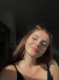 Tori Frye's Instagram, Twitter & Facebook