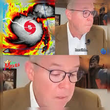 Elba Llamas's Instagram, Twitter & Facebook