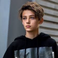 The list includes people like kylie rogers, robby novak, alexa curtis, addison riecke, casey simpson and many more. Fan Account Of William Franklyn Miller Auf Twitter William Is Now Live Willfmofficial Williamfranklynmiller Willfranklynmiller Livewilliamfranklynmiller Https T Co Sqrsgkxs2b