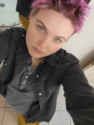 I've been in this group for a bit now and have yet to show my style off so  here it is. Anywhere from tomboy to femme❤️