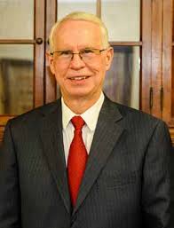 New owners drive Orange County's Ford dealership