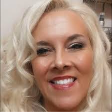 Yvonne Louden's Instagram, Twitter & Facebook