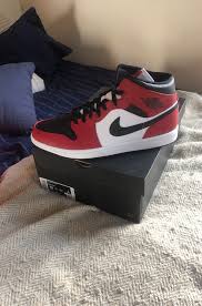 Air Jordan 1 Mid Chicago Black Toe In 2020 Black Toe Jordan 1 Mid Sneakers Fashion