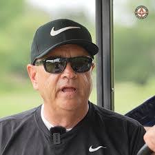 Gordon Burnett's Instagram, Twitter & Facebook