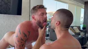 OnlyFans - Josh Moore & HarryXModel - free gay porn