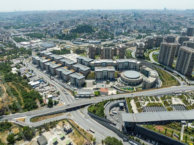 Tarihçe | Haliç Üniversitesi