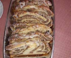 Hefezopf Mit Nussfullung Nach Oma Anna Rezept In 2020 Rezepte Nusszopf Rezept Und Hefezopf Rezept
