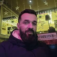 ΕΡΓΑΣΙΑ ΣΕ ΕΛΛΗΝΙΚΑ ΕΣΤΙΑΤΟΡΙΑ ΣΤΗΝ ΑΥΣΤΡΙΑ